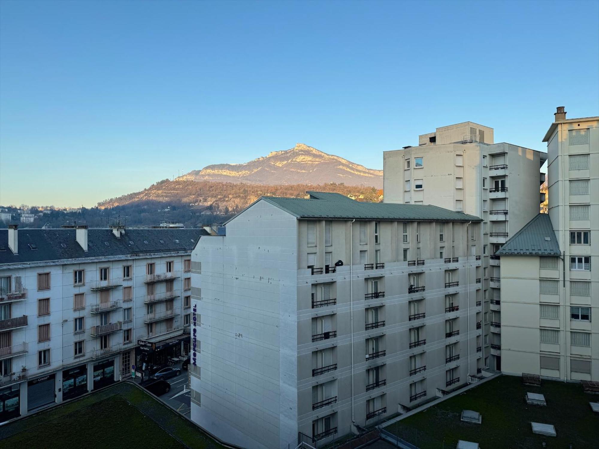 Logement Autour De Moi * * * * * Chambéry Kültér fotó
